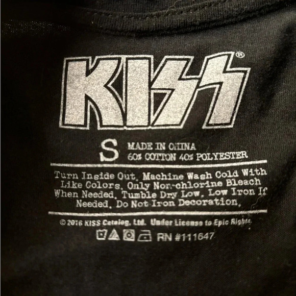 Kiss Size S Unisex sleeveless t-shirt. Black with Gray Writing. - Picture 3 of 9